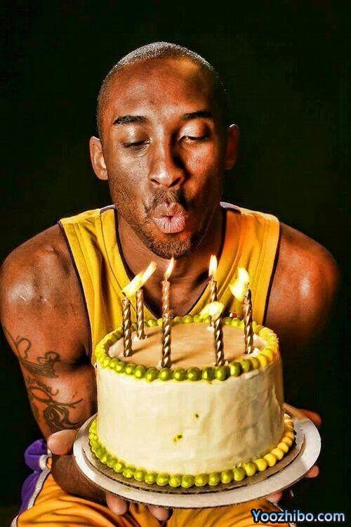 科比44岁生日快乐！瓦妮莎晒合影又想念科比 众美媒纷纷发推祝贺
