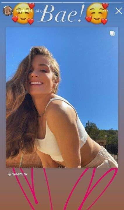官宣复合！罗伯森社交媒体晒瑞秋甜美照，两人携手观看WNBA比赛
