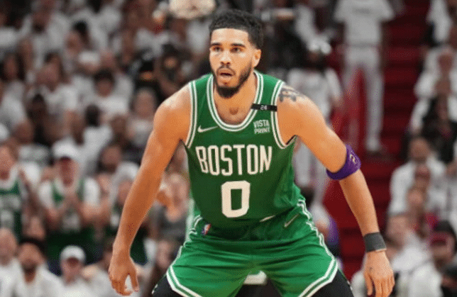过分了！NBA东部冠军被坑惨，官方揭露主场哨，6次错漏判太冤