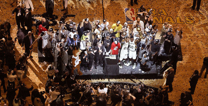 NBA编年史(2002-03):姚明来了! <a href=/lanqiush/spurs/ target=_blank class=infotextkey>马刺</a>复仇<a href=/lanqiush/lakers/ target=_blank class=infotextkey>湖人</a>