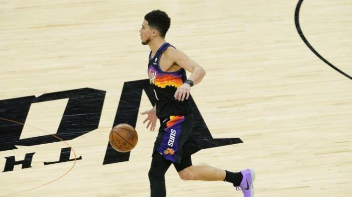NBA官网公布FMVP排行榜：布克反超保罗升至第一，字母哥仍是第三