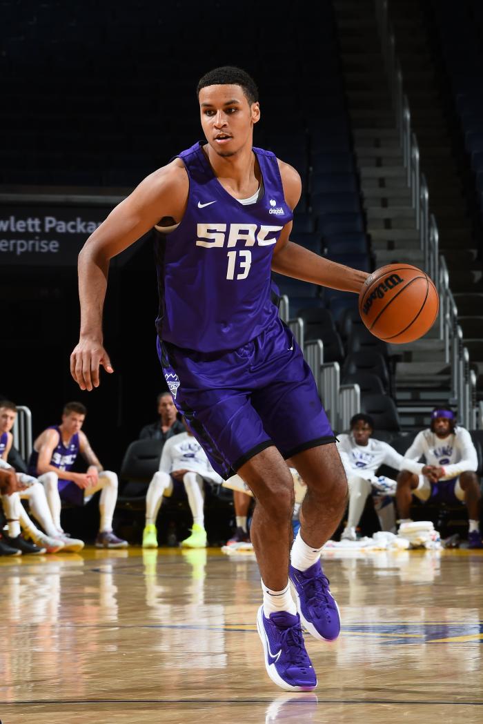 24+7大胜湖人！国王4号秀3断1帽闪耀夏联 名记：至少能打10年NBA