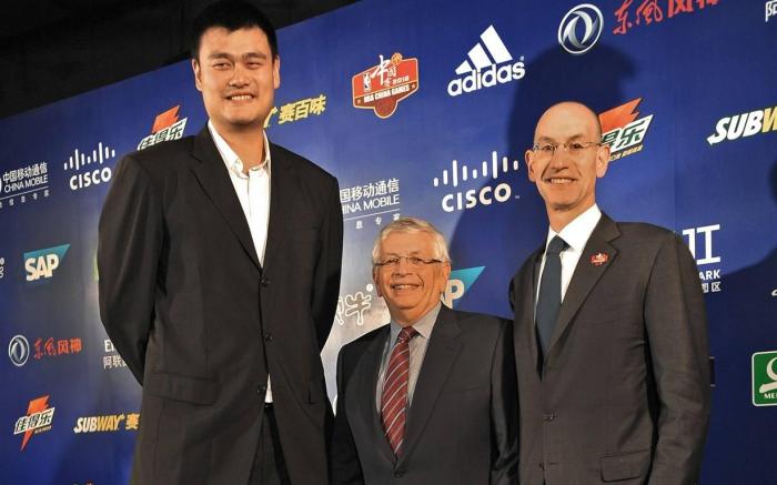 江湖地位！NBA总裁向詹姆斯妥协！网友：CBA谁敢挑战姚明权威？