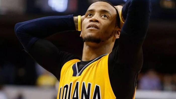 重返NBA？小托马斯亲承正与4支球队商讨，篮网雄鹿派人考察史蒂芬森！