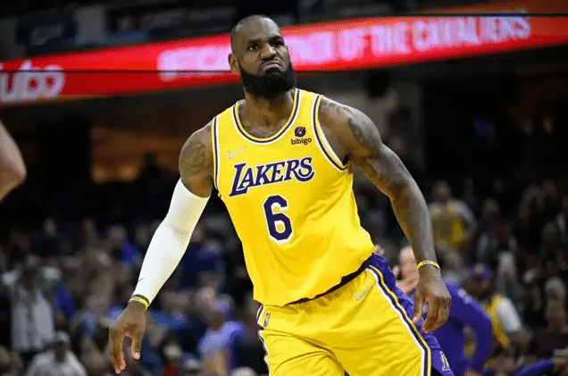 NBA24大动态：骑士仍希望詹皇回归 哈登招募哈雷尔加盟76人