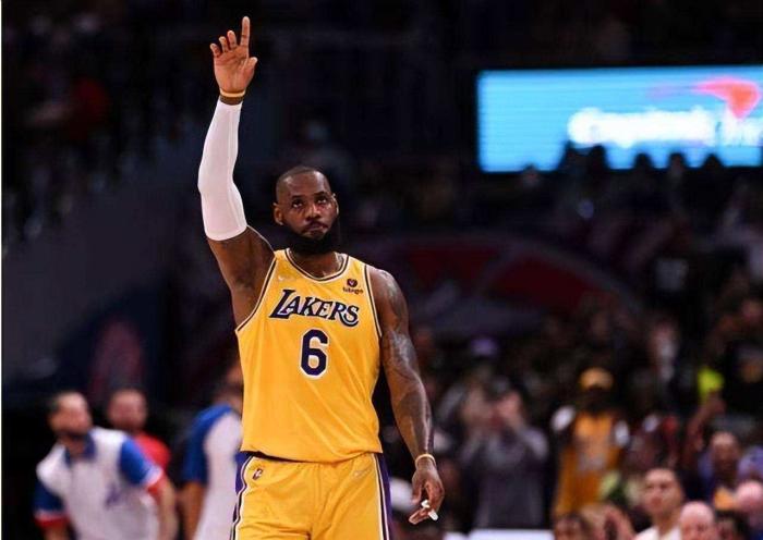 时隔17年232天！恭喜詹姆斯创造了前所未有的NBA纪录