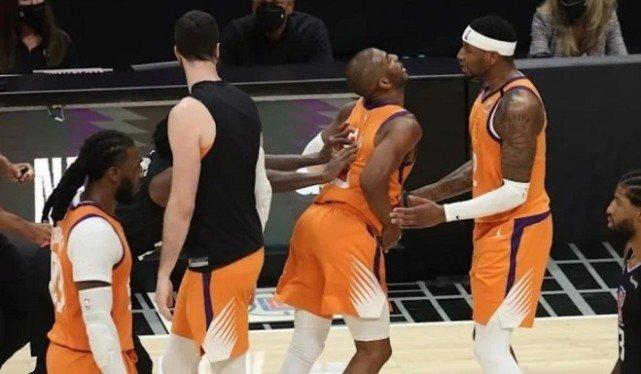 NBA官宣罚单！贝弗利因推倒保罗被禁赛一场，薪金损失近10万美元