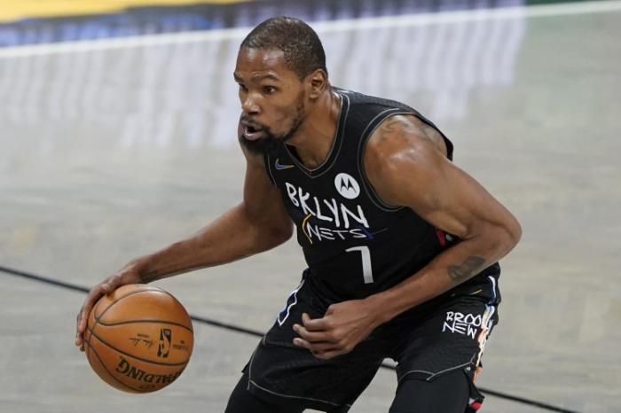 不服不行！杜兰特复出首场便奠定NBA历史地位