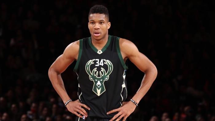 NBA季后赛首个报销球员诞生，心疼字母哥了