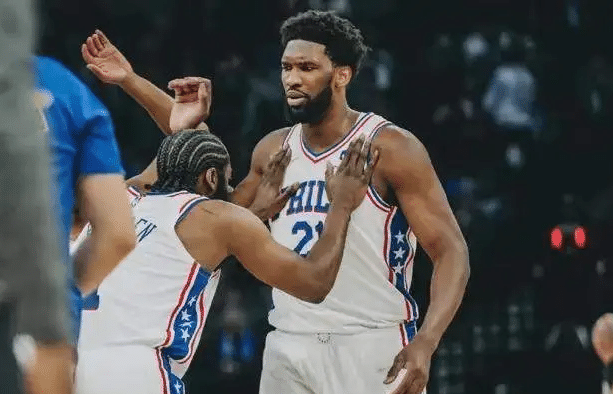 6大奖项候选名单出炉:字母哥约基奇恩比德争MVP